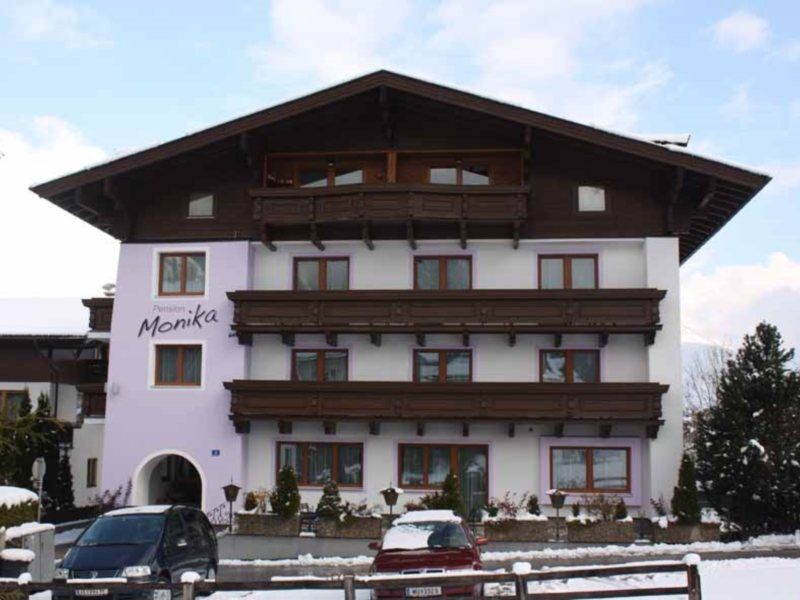 Pension Monika, Your B&B Including Summercard Kaprun Eksteriør bilde